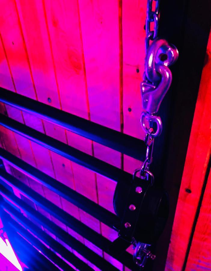 Secret Room Votre Love Room Coquine Et Insolite En Espace Privatif A Tournai Ngoại thất bức ảnh